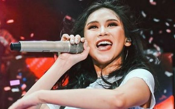 Sarah Geronimo to conquer Iloilo with This 15 Me concert!